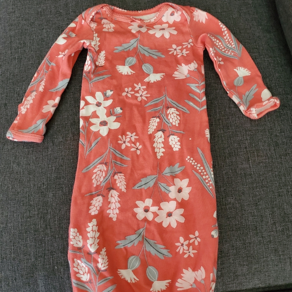Foral newborn sleeper